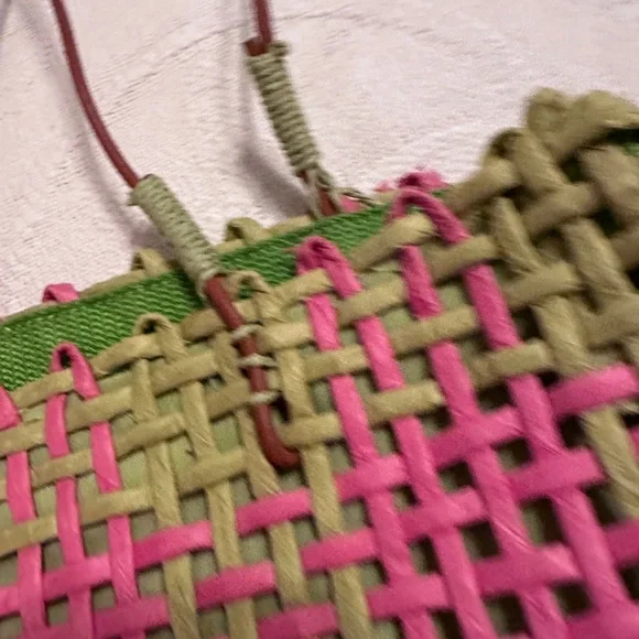 Cute woven purse - Picture 4 of 4